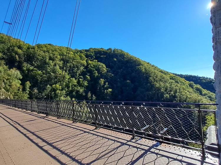 Sur le viaduc des rochers noirs