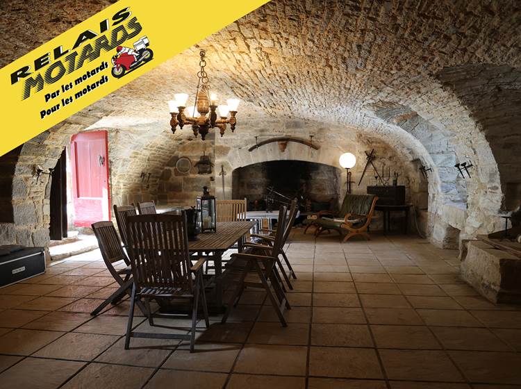 Chateau de Saint Chamarand, Relais Motards