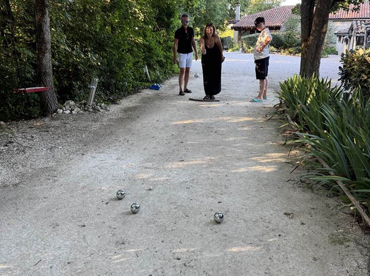 PETANQUE
