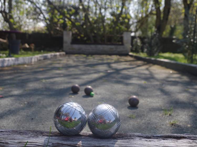 LE TERRAIN DE PETANQUE