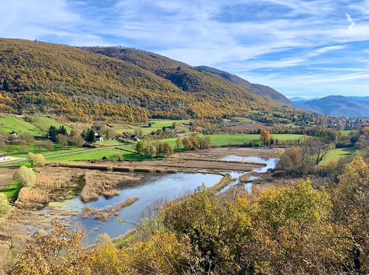 Lac de Milieu (Lhuis) à l'automne