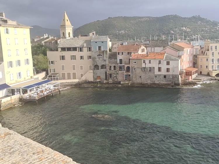 Saint Florent à 45 min de chez nous