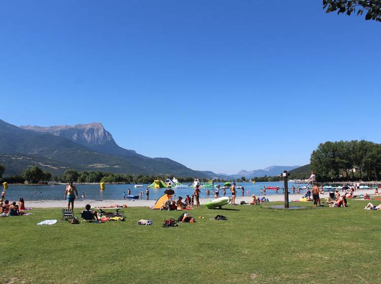 Le plan d'Eau d'Embrun