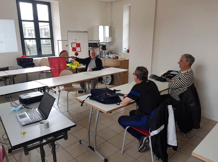 Formation théorique de sécurité - Photo CFVE