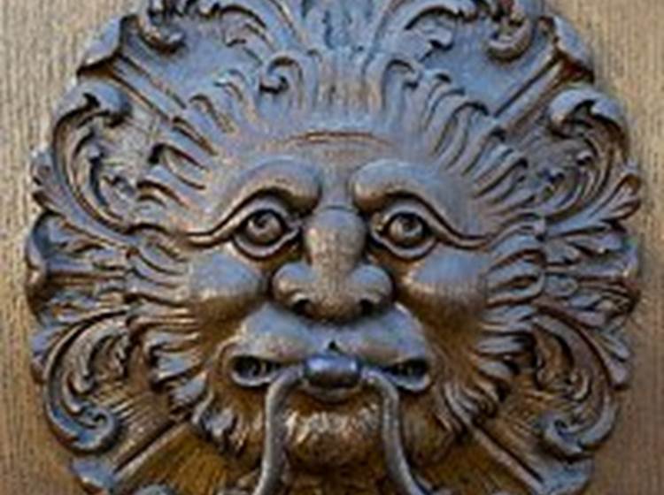 Porte Tête de Lion