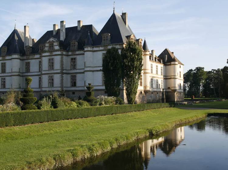 Château de Cormatin proche de Bed and Bourgogne - Chambres d'hôtes à Messey-sur-Grosne