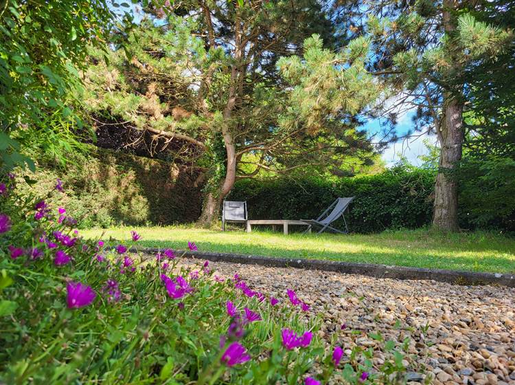 Espace détente dans le jardin