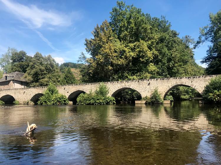 Le Saillant d'Allassac, superbe lieu pour aller pique-niquer, se balader et faire trempette