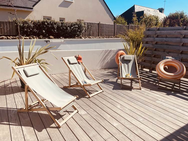 Terrasse de la piscine