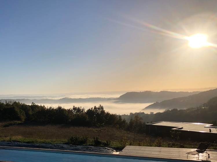 Villas Puy Gastal au lever de soleil