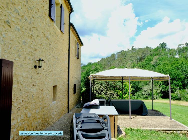 DOMAINE DU CHAMP DE L'HOSTE - maison d'hôtes à Larzac 24170 - Gîte de charme - Location maison de vacances avec piscine et spa -