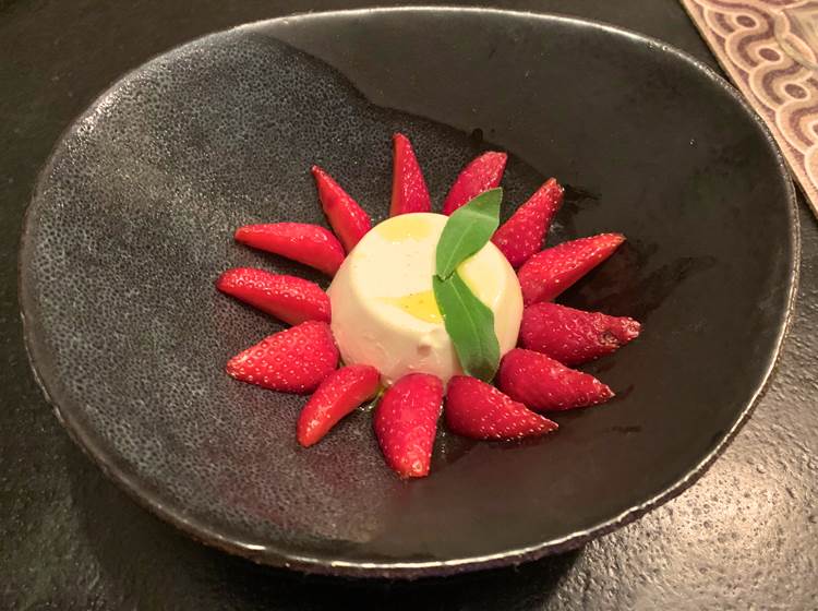 Panna cotta sauge et fraises