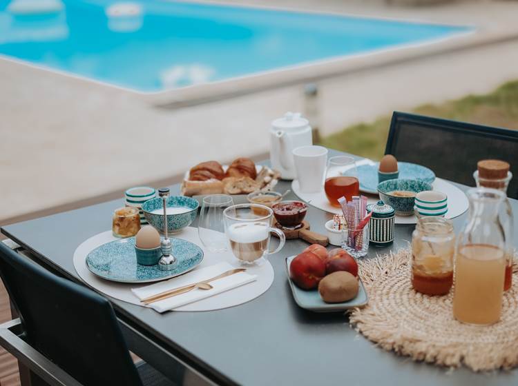 petit dej' en terrasse
