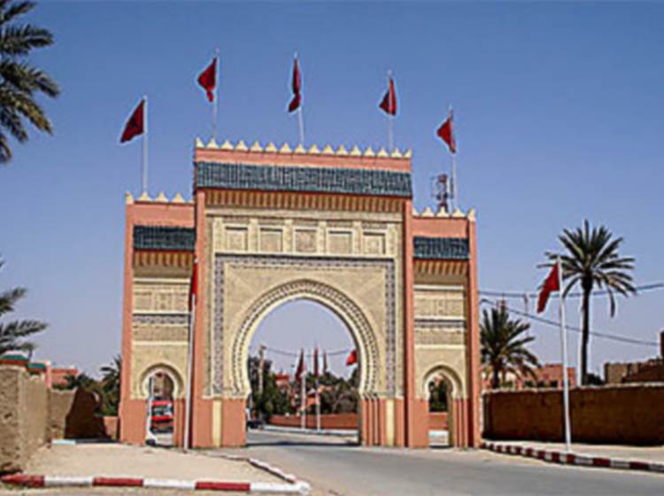 La porte de Rissani, une des plus belles du Maroc