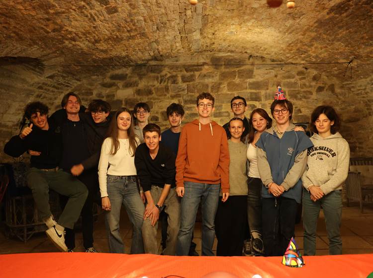 Session loup garou dans la salle voutée au Château de Saint-Chamarand dans le Lot