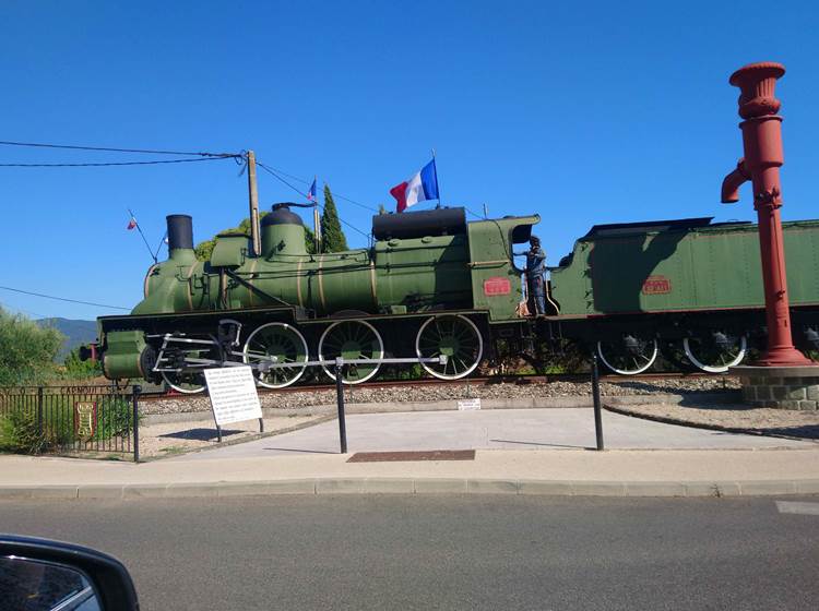 la locomotive de Carnoules