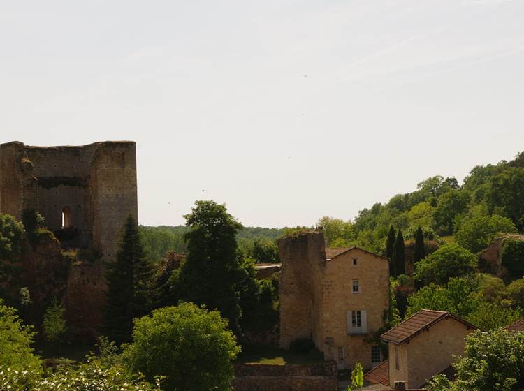 Château de Cause de Clérans Donjon