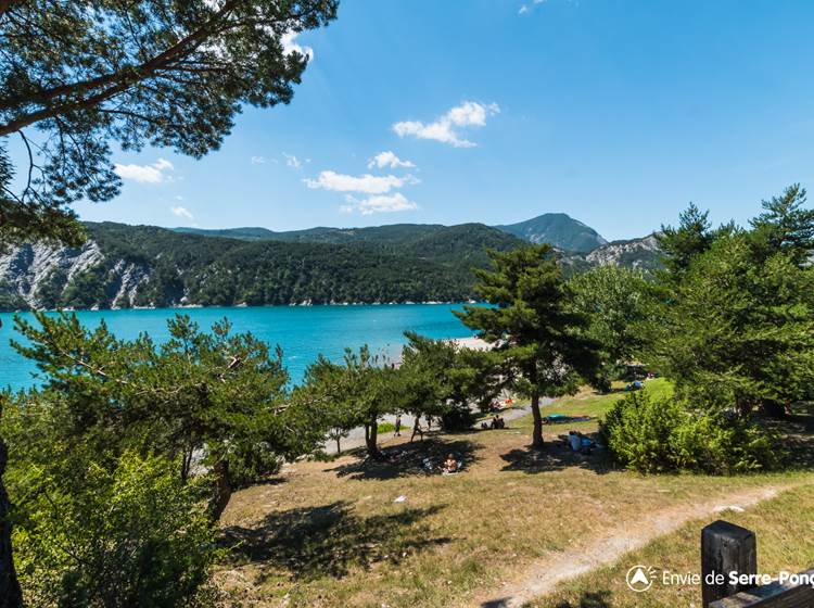 Le port Saint-Pierre au Sauze-du-Lac