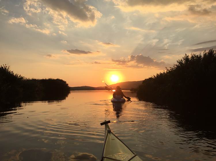 Abbartello kayak Corse coucher de soleil