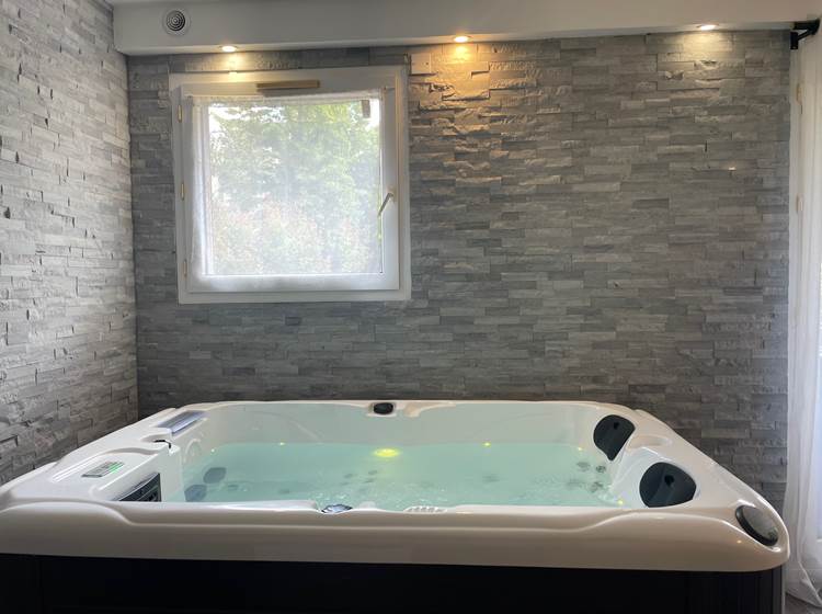 Jacuzzi
