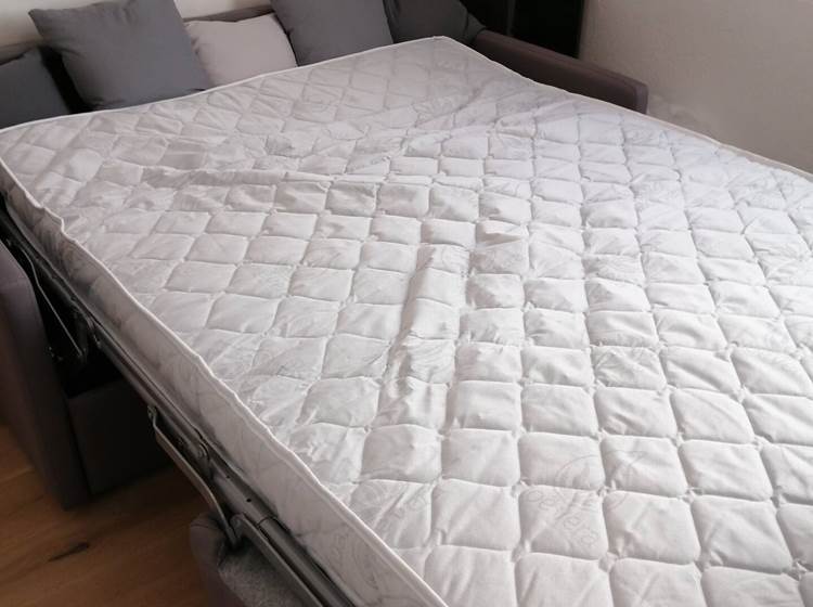 Canapé lit avec véritable matelas