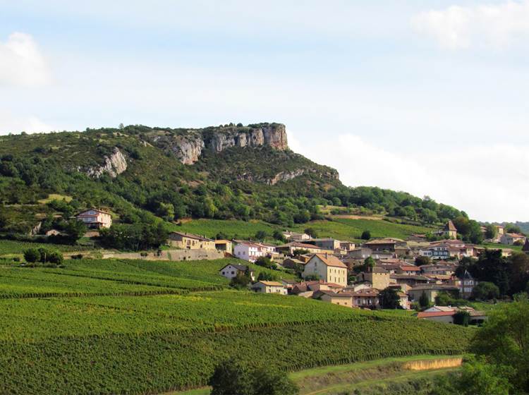 Village de Solutré en Saône-et-Loire