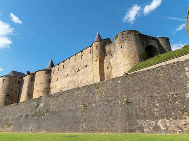 Le château fort de Sedan, monument préféré des français en 2023