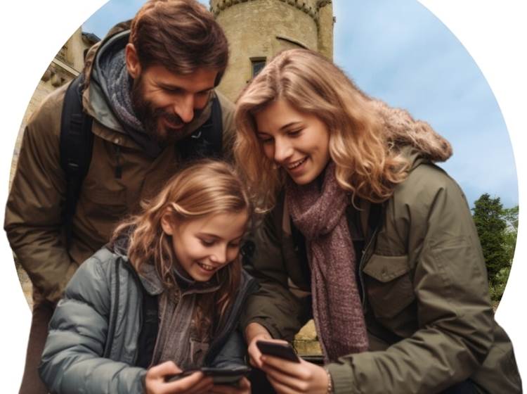 famille jouant avec l'application geogaming