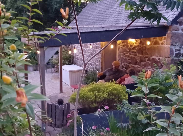Le Colombier Bretagne, chambres d'hôtes Coeur de Granit - Terrasse ambiance du soir