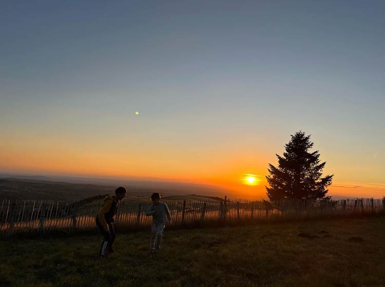 gîtes moréno puy de dôme vulcania auvergne sancy tourisme location ski montagne
