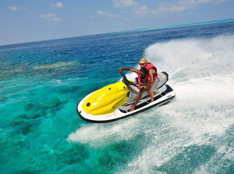Jet ski
