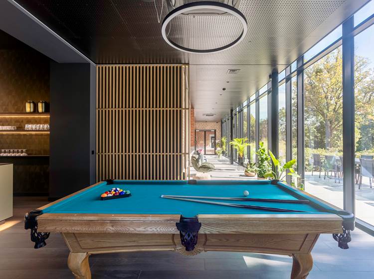 Pool table