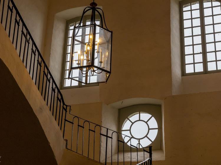 Abbaye de Belleperche_escalier_©C.Sevin