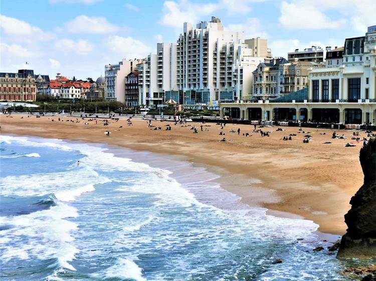 OCEAN 7 au Victoria Surf sur la Grande Plage de Biarritz