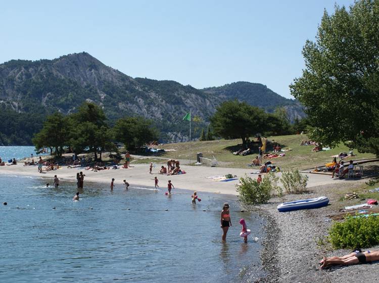 Le port Saint-Pierre au Sauze-du-Lac