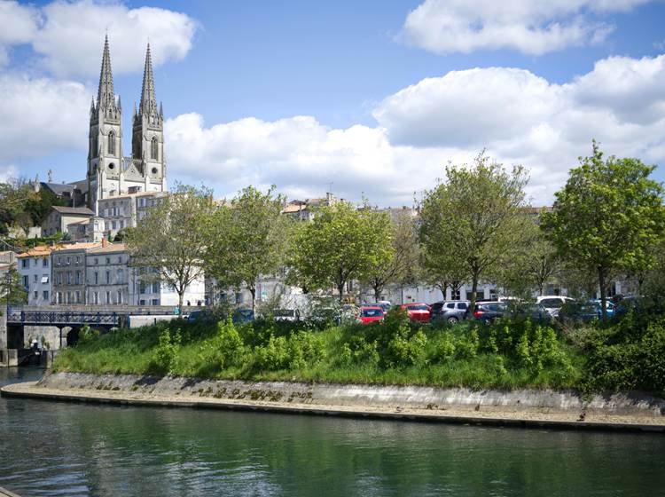 Niort-Marais-Poitevin-Futuroscope-Tourisme