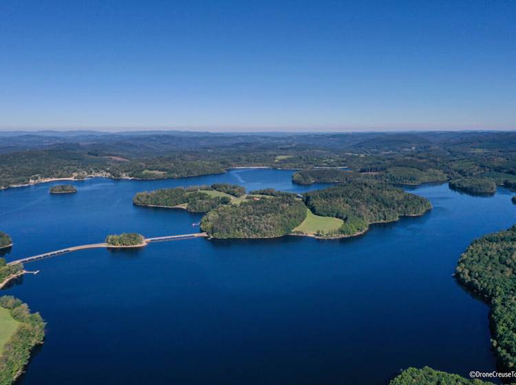 Vue aérienne du Lac de Vassivière