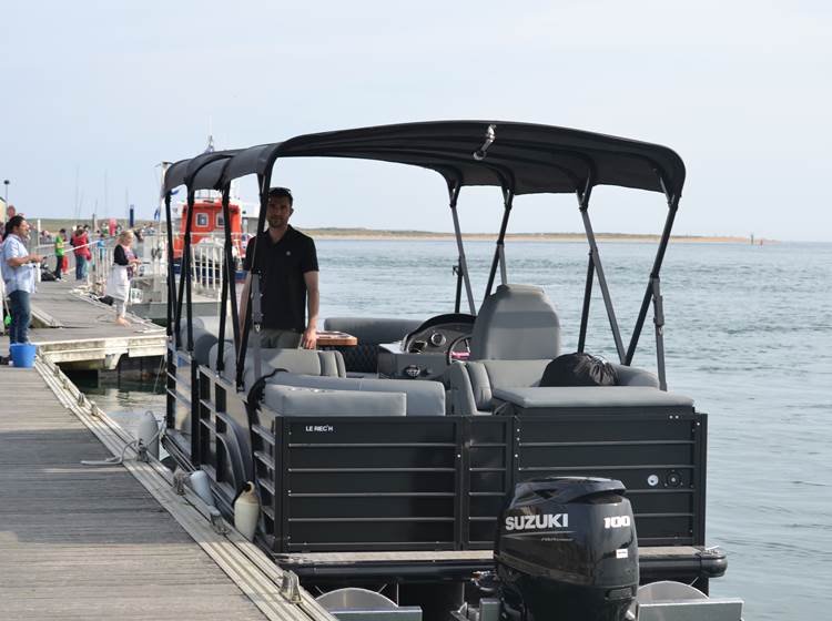 Le Riec'h, sa place au port, cours des quais, ponton visiteur