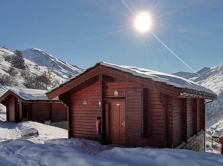 façade avec local à skis