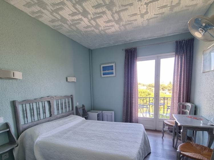 Chambre vue mer hotel Ambeille