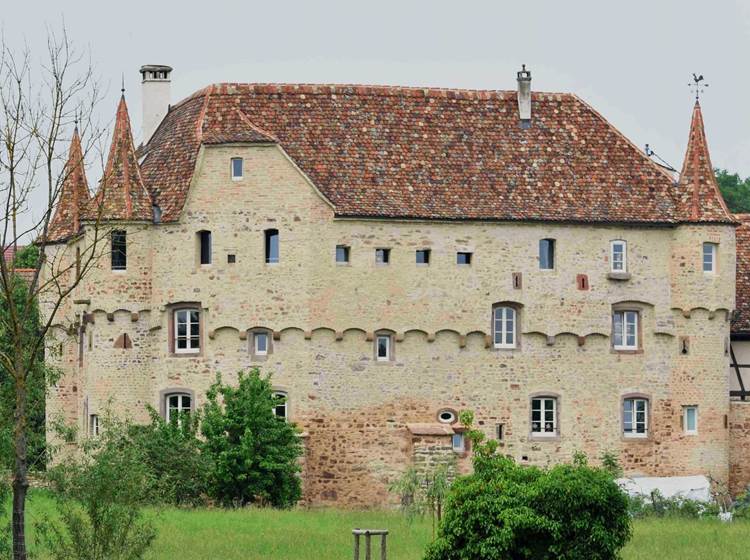 Le Wickersheim, château féodal - Breuschwickersheim