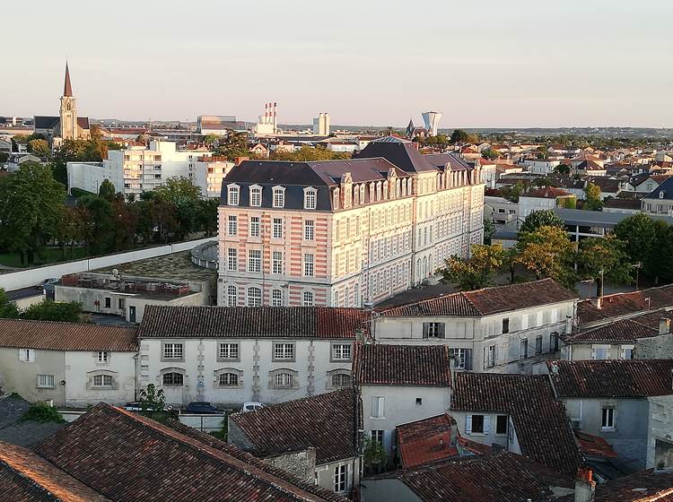 vue de Cognac depuis le rooftop Martell