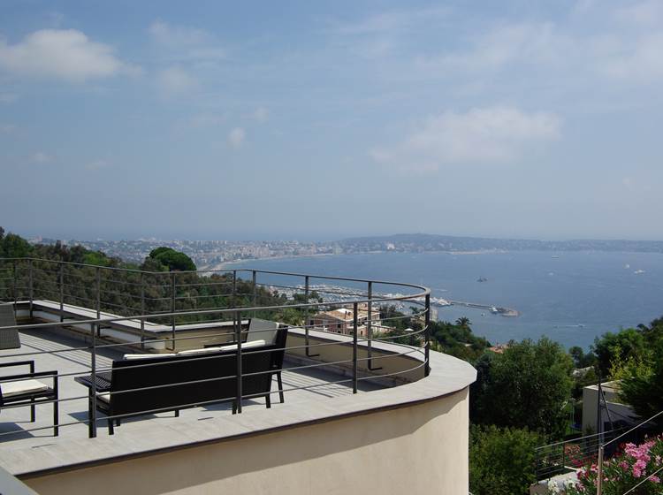 amazing sea vue villa with roof top south france riviera