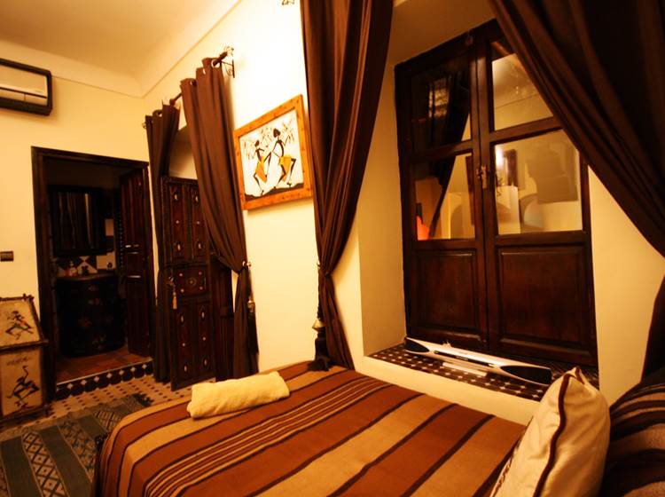 De Luxe Accommodations with a Double Bed