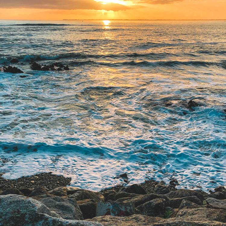 La corniche de Bénodet au coucher du soleil-photo-page
