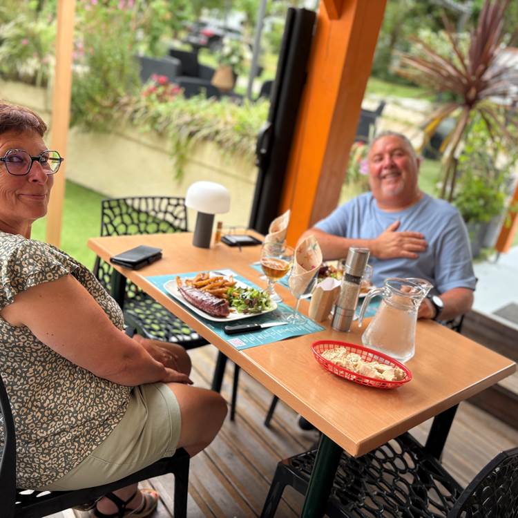 Une belle rencontre-photo-page