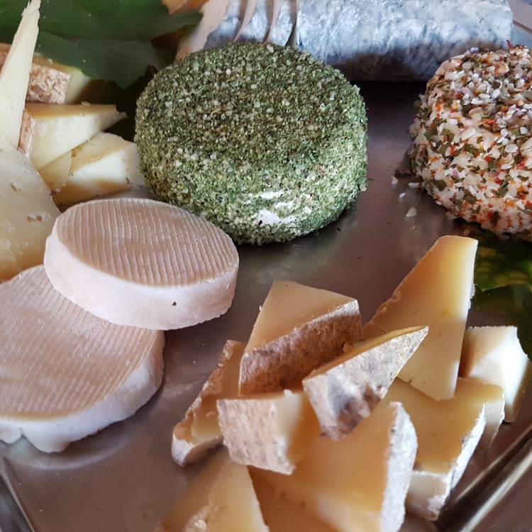 plateau de fromages du Pays Limousin Le Ranch des Lacs87120-photo-page