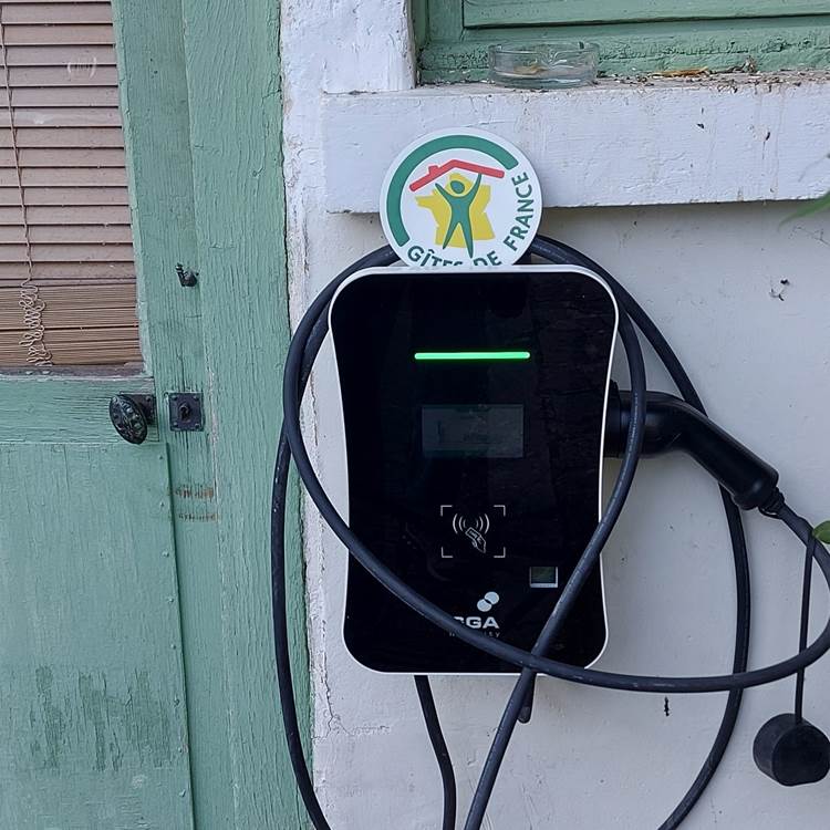 Borne de recharge-photo-page