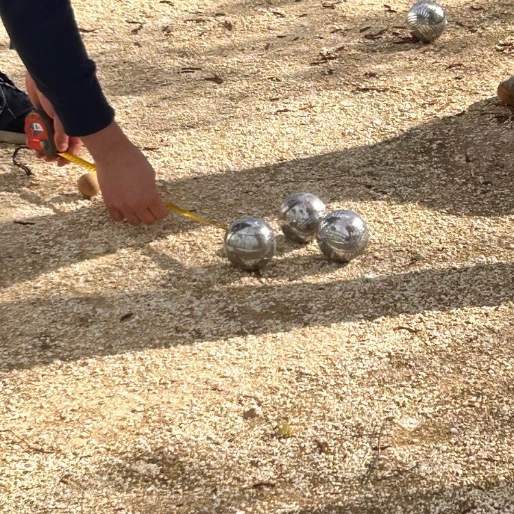La pétanque est un jeu sérieux-photo-page