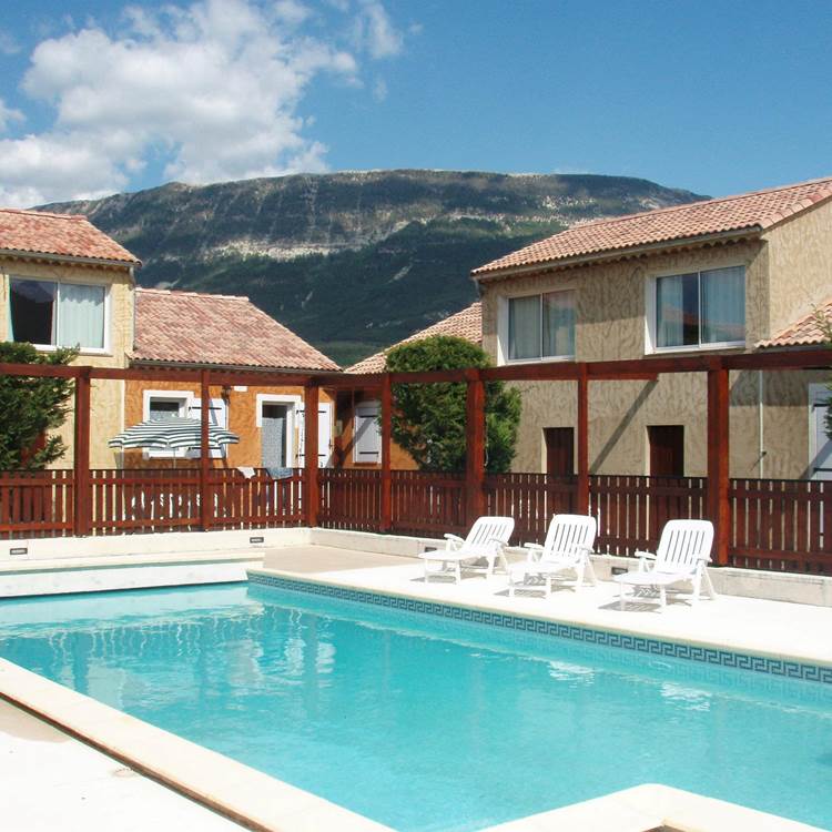 Piscine extérieur chauffée